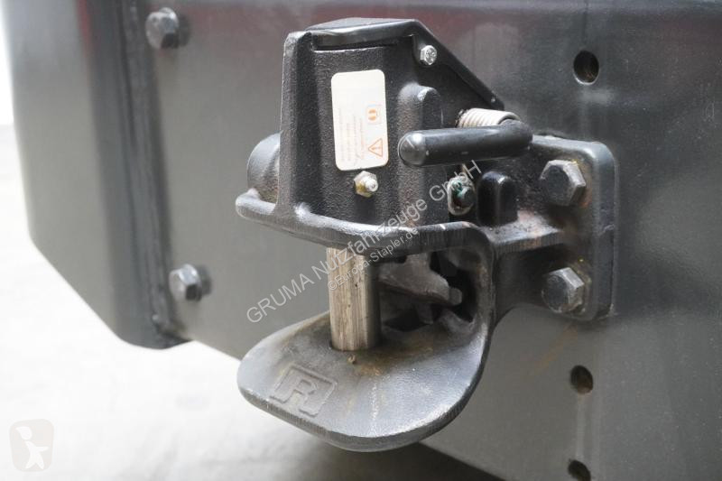 جرار مناولة Linde 127-05