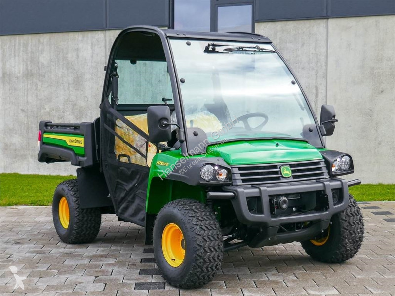 Carrello trattore John Deere HPX815E