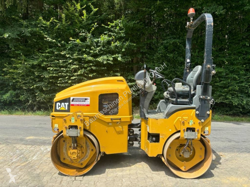 Compactador Caterpillar B
