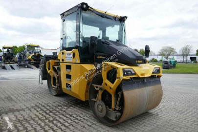 Compattatore tandem Bomag