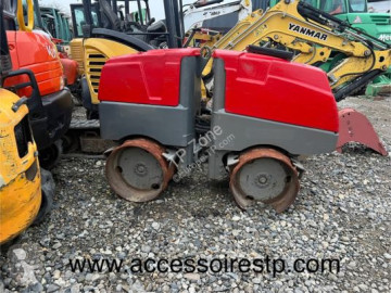 Compattatore con piedi Bomag