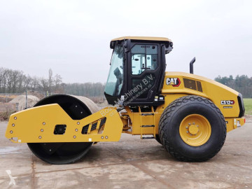 CaterpillarCS66B