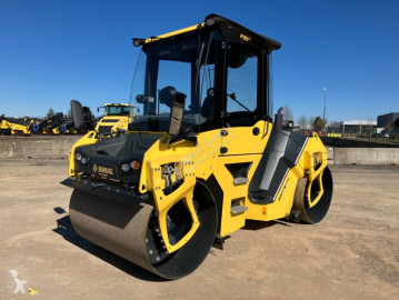 Compactador tándem Bomag