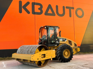 Compactador monocilíndrico Caterpillar