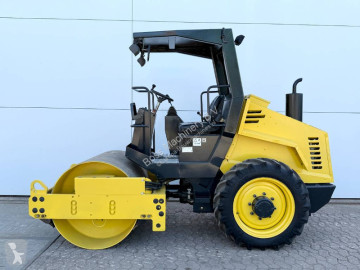 Compattatore monocilindro Bomag