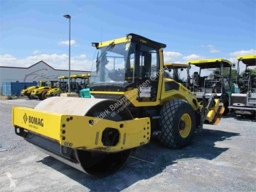 Encylindret stamper Bomag