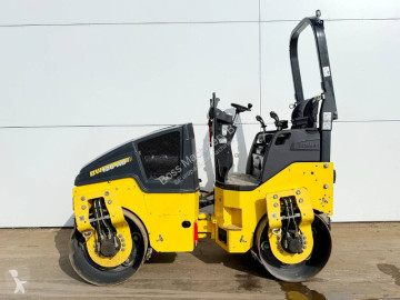 Compactador tándem Bomag