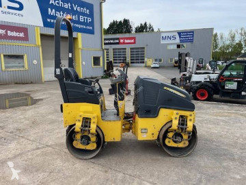 Compacteur tandem Bomag