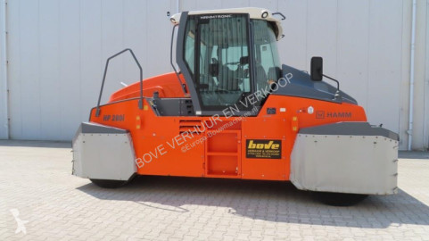 Compactador pneus Hamm