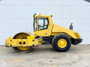 Compacteur monocylindre Bomag
