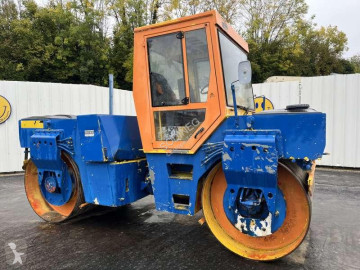 Compactador tándem Bomag