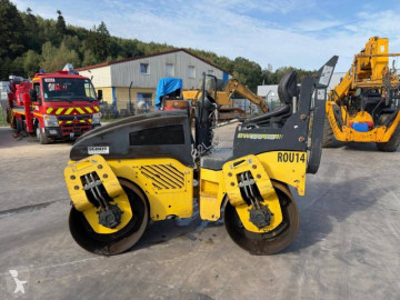 Compactador tándem Bomag