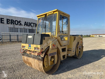 Walec dwuwałowy Bomag