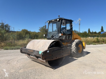 JCB egyhengeres úthenger
