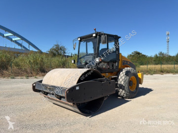 JCB egyhengeres úthenger