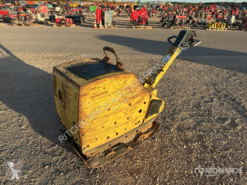 Bomag lapvibrátor