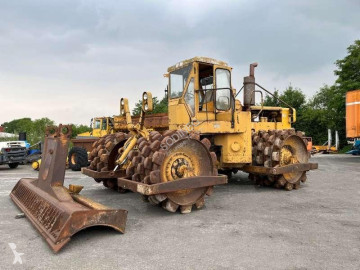 Compactador con rodillo de patas Caterpillar