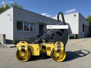Compactador tándem Bomag