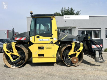 Compactador tándem Bomag