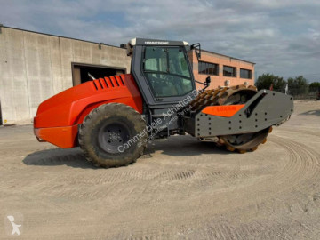 Compacteur à pieds de mouton Hamm