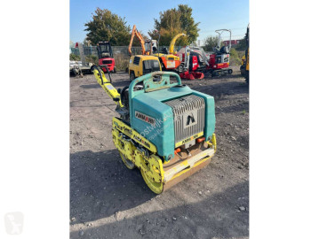 Compacteur à main