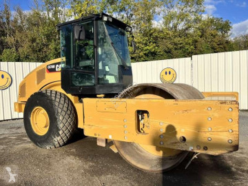 Compacteur monocylindre Caterpillar