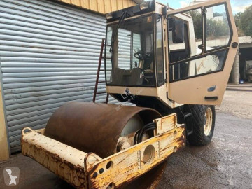 Compacteur monocylindre Bomag