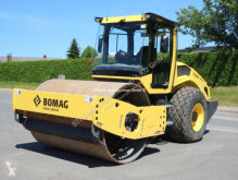 Wals met één rol Bomag BW 213 D-5