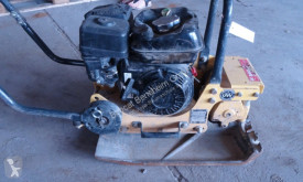 Compactador Bomag BVP18/45 compactador a mano placa vibratoria usado