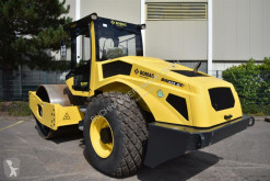 Compacteur monocylindre Bomag BW 213 D-5
