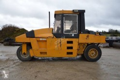 Kolový zhutňovač Caterpillar PS300B PS300B