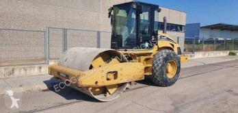 Compacteur à pneus Caterpillar CS683E