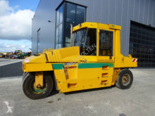 Caterpillar PS 300 B compacteur à pneus occasion