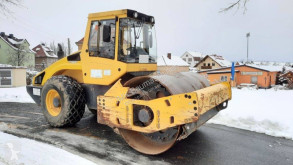 Compacteur monocylindre Bomag BW 211 D-4