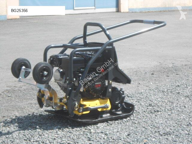 Compactador Bomag 12/40