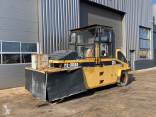 Tek tamburlu silindir Caterpillar PS-360B