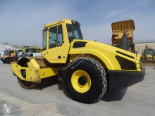 Jednoválcový zhutňovač Bomag BW 213 D H-4