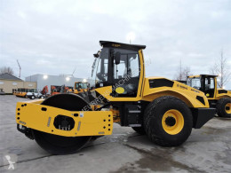 Bomag single drum compactor BW213-5