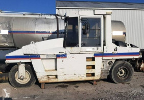 Caterpillar PS300B kolový zhutňovač použitý
