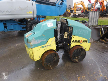 Compattatore con piedi Ammann