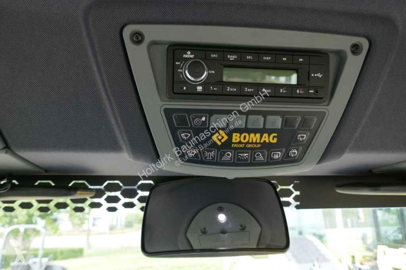 Дорожный каток Bomag AP5