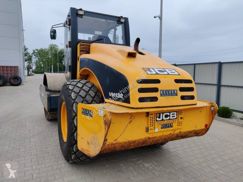 Jordstamper JCB VM 132  roller