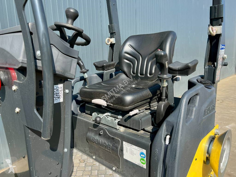 Zhutňovač Bomag BW100 AD-5