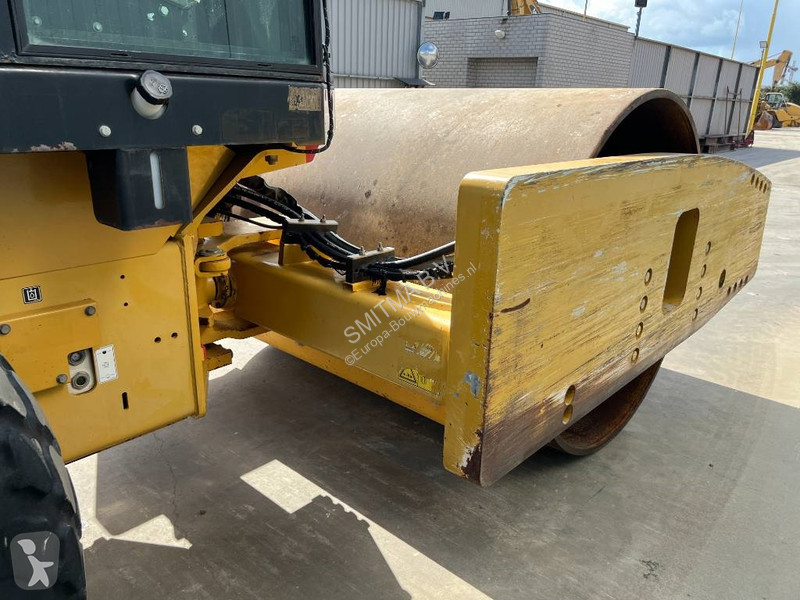 Compactor Caterpillar CS76