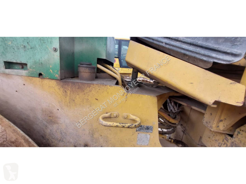 مدحلة Caterpillar II