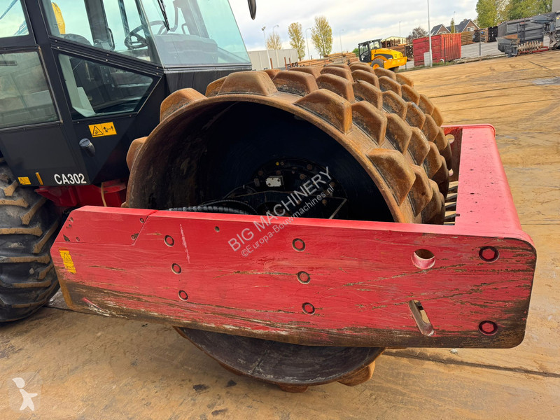 مدحلة Dynapac (13.6t)