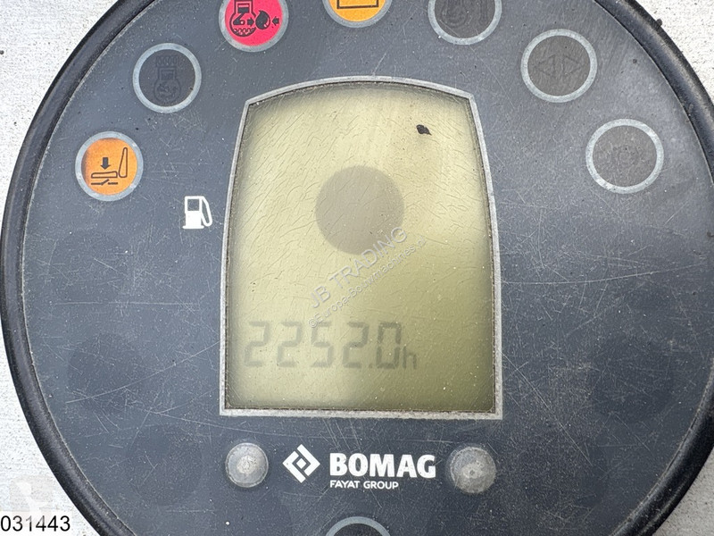 Zhutňovač Bomag 100ADM-5 2252h, 15.1KW