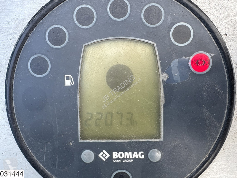 Zhutňovač Bomag 100ADM-5 2207h, 15,1KW