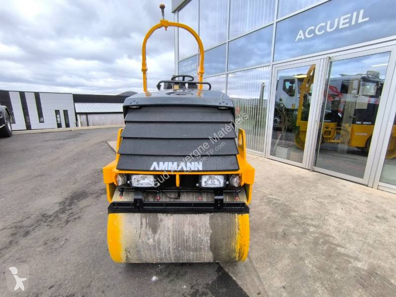 Zhutňovač Ammann AV23-2