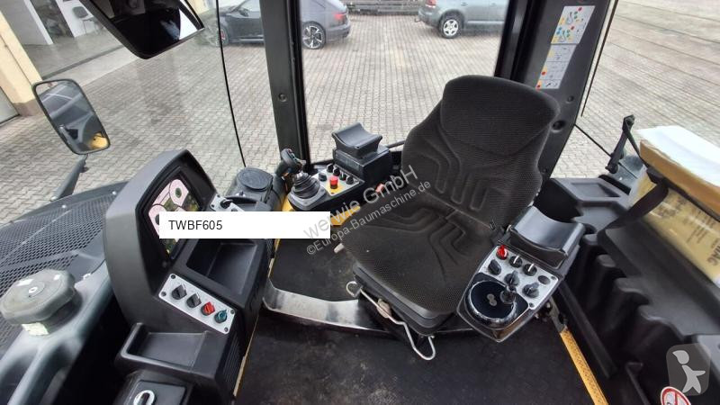 Zhutňovač Bomag BW154AP-4i